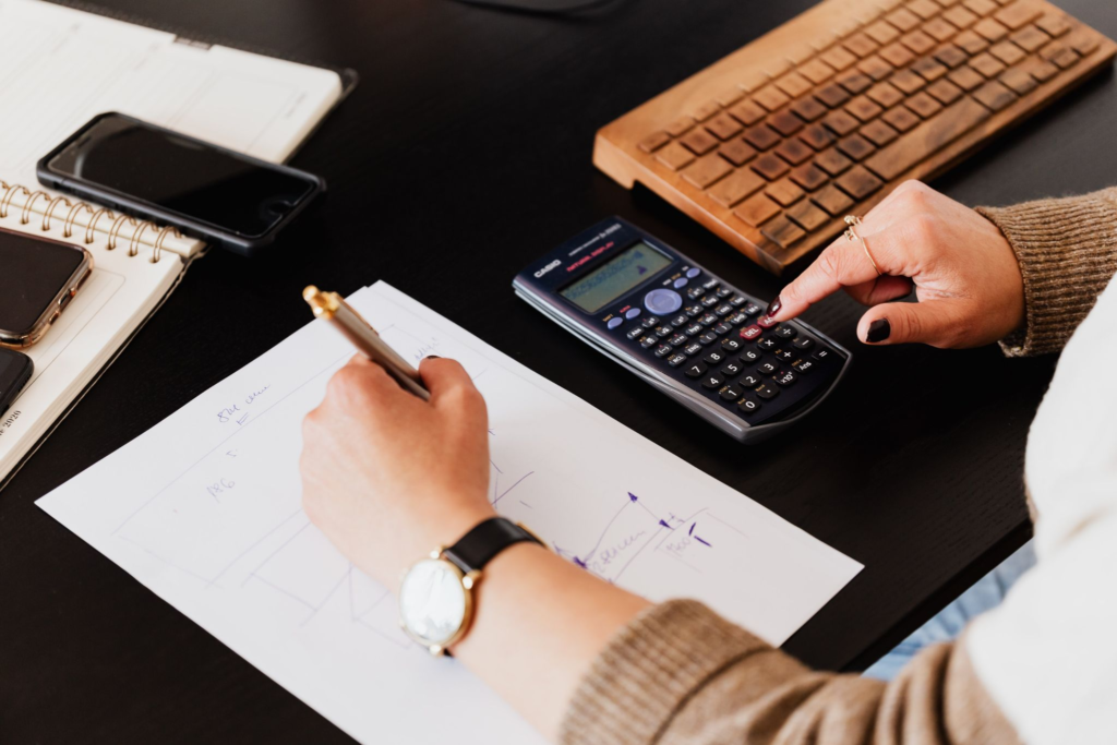 A bookkeeper working for a startup