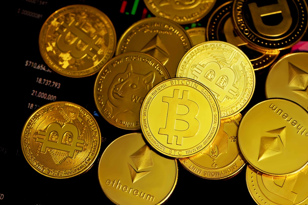 Gold crypto coins